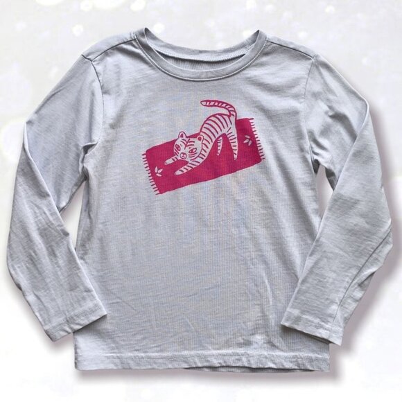 Tea Collection Yoga Cat Graphic Tee - Picture 1 of 8